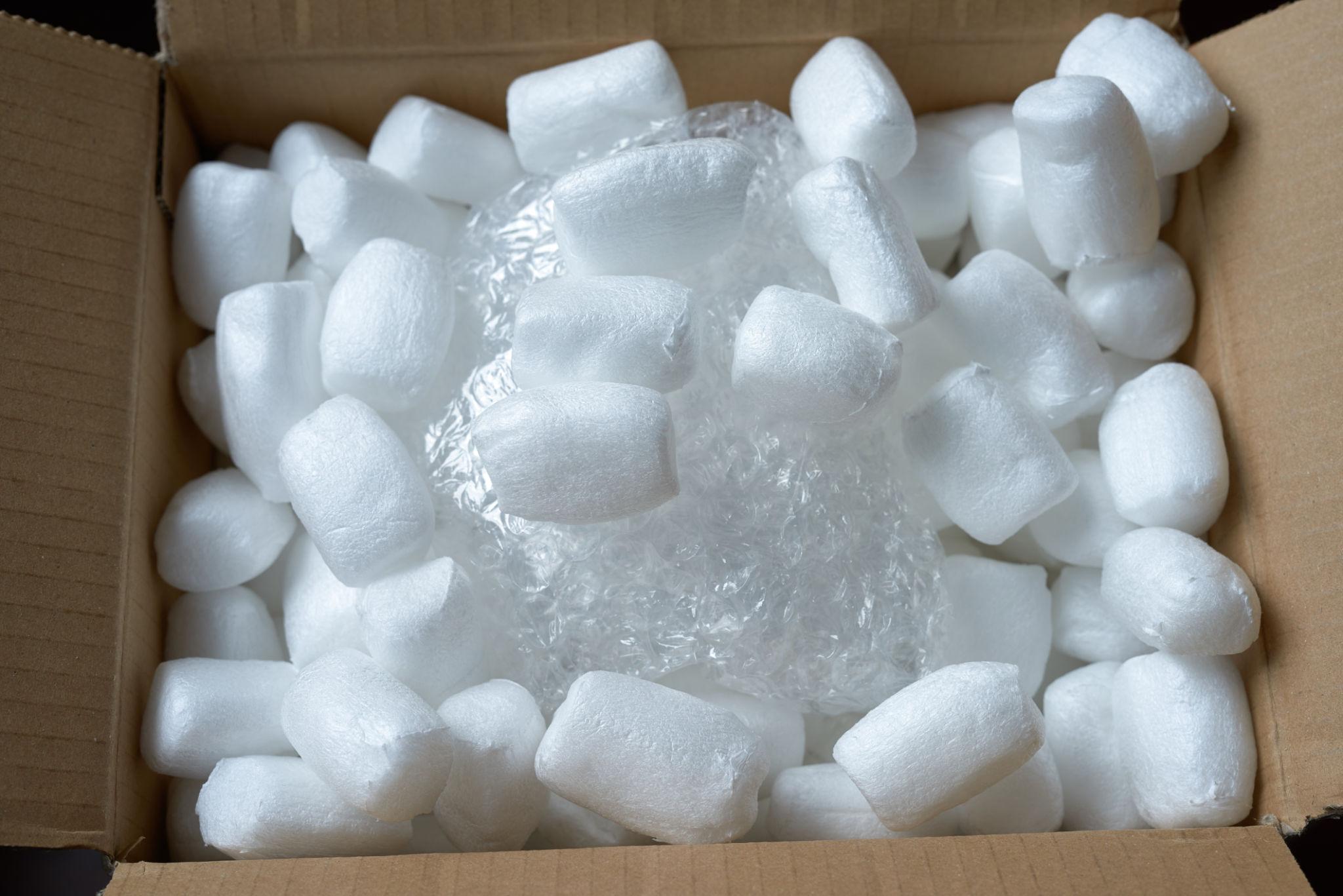 About Us chameleon packaging cotton